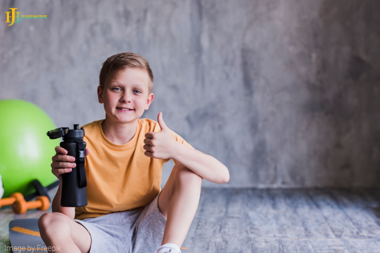 10 Stylish kiddies Water Bottles for School Bags and Outdoor Adventures